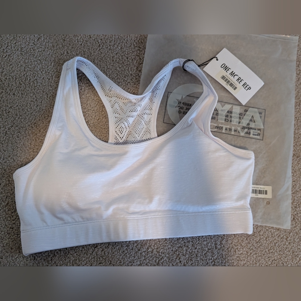 Zyia White Bomber Bra - Picture 3 of 4